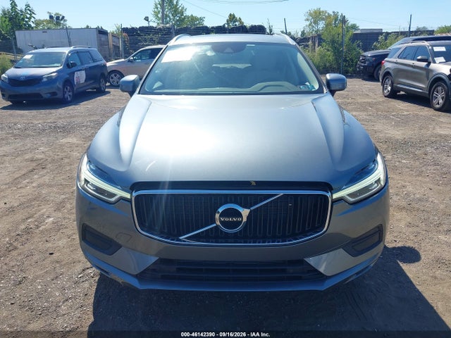 2018 Volvo Xc60 T5 Momentum მანქანა იყიდება აუქციონზე, vin: YV4102RK8J1075543, აუქციონის ნომერი: 46142390