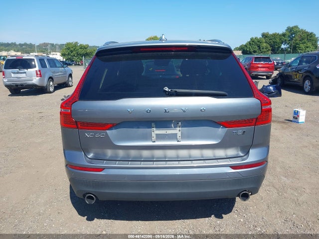 2018 Volvo Xc60 T5 Momentum მანქანა იყიდება აუქციონზე, vin: YV4102RK8J1075543, აუქციონის ნომერი: 46142390
