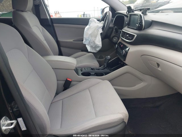 46142412 :رقم المزاد ، KM8J2CA43MU372007 vin ، 2021 Hyundai Tucson Se مزاد بيع