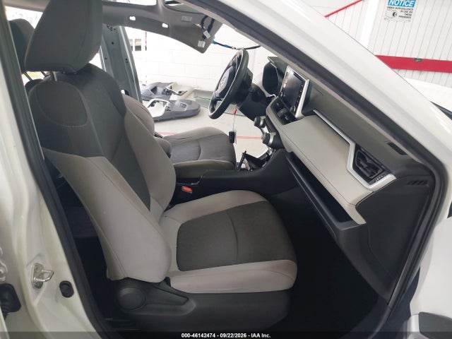 46142474 :رقم المزاد ، 2T3W1RFV9LW063127 vin ، 2020 Toyota Rav4 Xle مزاد بيع