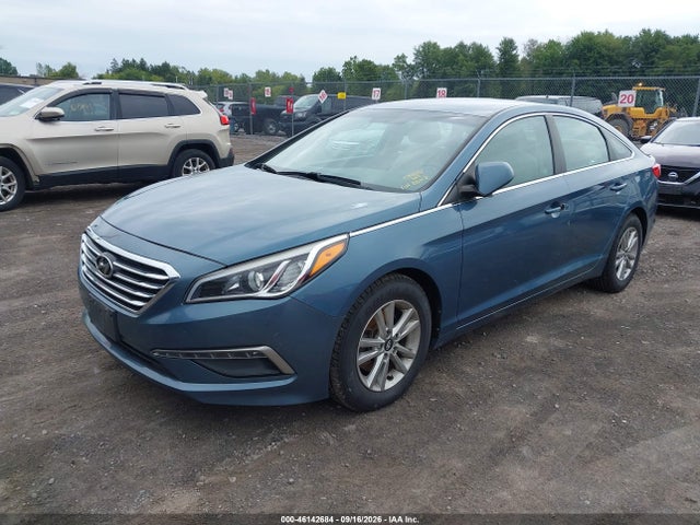 2015 Hyundai Sonata Se მანქანა იყიდება აუქციონზე, vin: 5NPE24AF7FH172094, აუქციონის ნომერი: 46142684