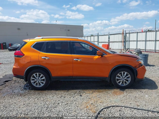 2017 Nissan Rogue Sv მანქანა იყიდება აუქციონზე, vin: JN8AT2MT1HW141121, აუქციონის ნომერი: 46142709