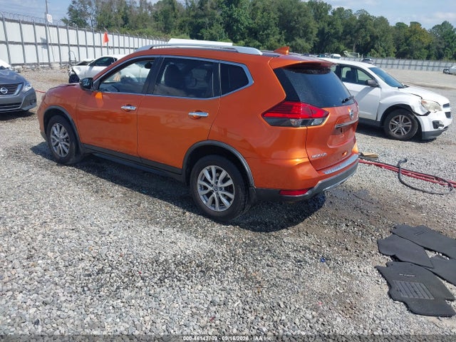 2017 Nissan Rogue Sv მანქანა იყიდება აუქციონზე, vin: JN8AT2MT1HW141121, აუქციონის ნომერი: 46142709