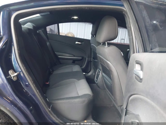 46142732 :رقم المزاد ، 2C3CDXBG3FH884173 vin ، 2015 Dodge Charger Se مزاد بيع
