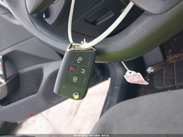 2016 Volkswagen E-golf Se მანქანა იყიდება აუქციონზე, vin: WVWKP7AU7GW900089, აუქციონის ნომერი: 46142748