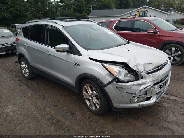 46142786 :رقم المزاد ، 1FMCU9J92FUB21435 vin ، 2015 Ford Escape Titanium مزاد بيع
