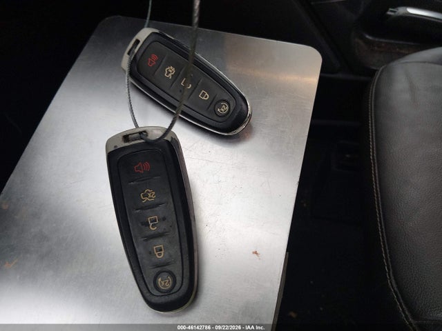 46142786 :رقم المزاد ، 1FMCU9J92FUB21435 vin ، 2015 Ford Escape Titanium مزاد بيع