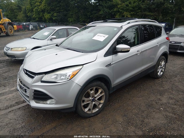 46142786 :رقم المزاد ، 1FMCU9J92FUB21435 vin ، 2015 Ford Escape Titanium مزاد بيع