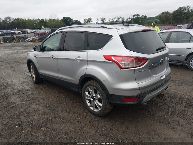 46142786 :رقم المزاد ، 1FMCU9J92FUB21435 vin ، 2015 Ford Escape Titanium مزاد بيع