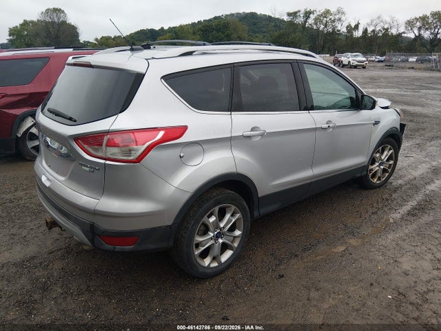 46142786 :رقم المزاد ، 1FMCU9J92FUB21435 vin ، 2015 Ford Escape Titanium مزاد بيع