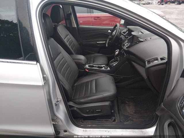 46142786 :رقم المزاد ، 1FMCU9J92FUB21435 vin ، 2015 Ford Escape Titanium مزاد بيع