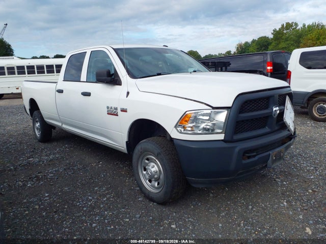 46142799 :رقم المزاد ، 3C6TR5HT9JG363643 vin ، 2018 Ram 2500 Tradesman  4x4 8' Box مزاد بيع