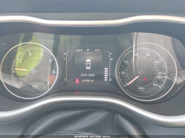 2014 Jeep Cherokee Latitude მანქანა იყიდება აუქციონზე, vin: 1C4PJMCB3EW167831, აუქციონის ნომერი: 46142816