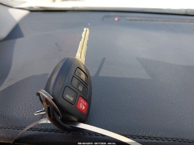 Aukcja sprzedaży 2017 Toyota Corolla Le, vin: 5YFBURHE8HP625796, numer aukcji: 46142819