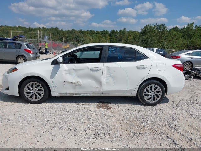 Aukcja sprzedaży 2017 Toyota Corolla Le, vin: 5YFBURHE8HP625796, numer aukcji: 46142819