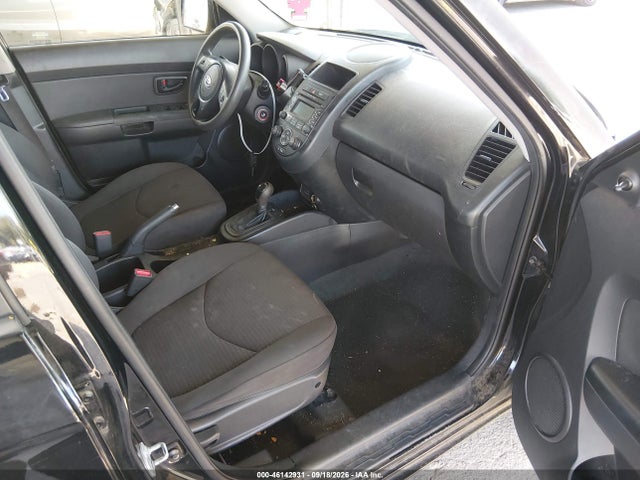 46142931 :رقم المزاد ، KNDJT2A52C7415589 vin ، 2012 Kia Soul مزاد بيع