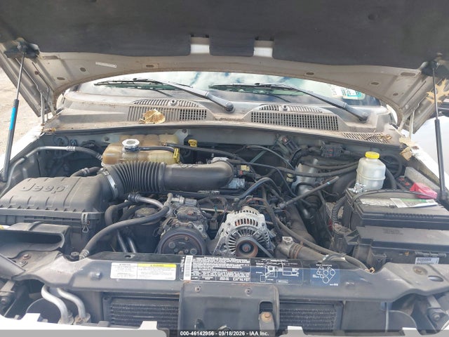 46142956 :رقم المزاد ، 1J4GL48K15W701275 vin ، 2005 Jeep Liberty Sport مزاد بيع