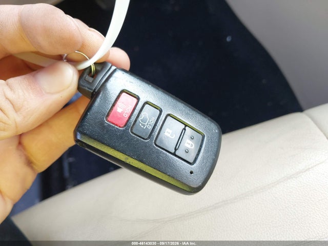 46143030 :رقم المزاد ، 5TDJGRFH5KS076492 vin ، 2019 Toyota Highlander Hybrid Xle مزاد بيع