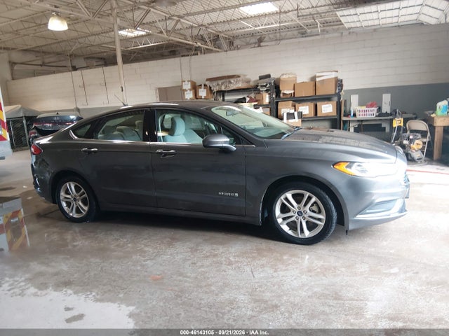 2018 Ford Fusion Hybrid S მანქანა იყიდება აუქციონზე, vin: 3FA6P0UU7JR273690, აუქციონის ნომერი: 46143105