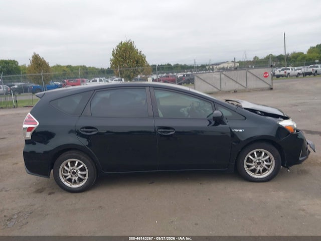 46143267 :رقم المزاد ، JTDZN3EU9GJ051698 vin ، 2016 Toyota Prius V Four مزاد بيع