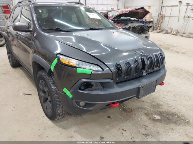 46143269 :رقم المزاد ، 1C4PJMBS9FW668029 vin ، 2015 Jeep Cherokee Trailhawk مزاد بيع