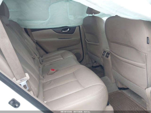 2015 Nissan Rogue Sl მანქანა იყიდება აუქციონზე, vin: 5N1AT2MV5FC817397, აუქციონის ნომერი: 46143305