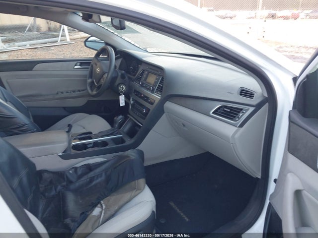 2015 Hyundai Sonata Se მანქანა იყიდება აუქციონზე, vin: 5NPE24AF8FH232304, აუქციონის ნომერი: 46143320