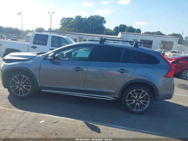 Продажа на аукционе авто 2016 Volvo V60 Cross Country T5, vin: YV4612HK7G1018327, номер лота: 46143321