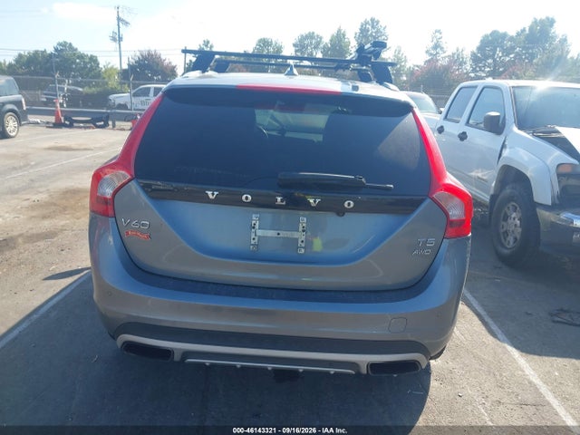 Продажа на аукционе авто 2016 Volvo V60 Cross Country T5, vin: YV4612HK7G1018327, номер лота: 46143321