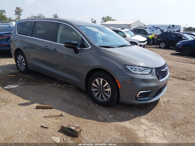 2024 Chrysler Pacifica Hybrid Select მანქანა იყიდება აუქციონზე, vin: 2C4RC1S74RR200140, აუქციონის ნომერი: 46143334