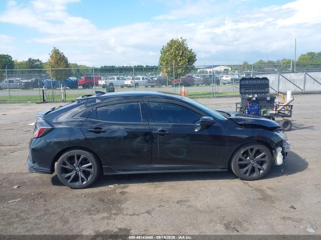 2018 Honda Civic Sport მანქანა იყიდება აუქციონზე, vin: SHHFK7G42JU205732, აუქციონის ნომერი: 46143448