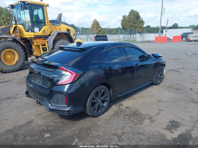 2018 Honda Civic Sport მანქანა იყიდება აუქციონზე, vin: SHHFK7G42JU205732, აუქციონის ნომერი: 46143448