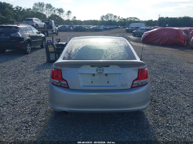 46143515 :رقم المزاد ، JTKJF5C76B3006680 vin ، 2011 Scion Tc مزاد بيع