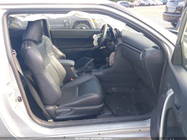46143515 :رقم المزاد ، JTKJF5C76B3006680 vin ، 2011 Scion Tc مزاد بيع