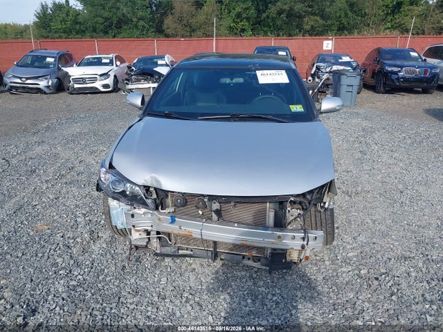 46143515 :رقم المزاد ، JTKJF5C76B3006680 vin ، 2011 Scion Tc مزاد بيع