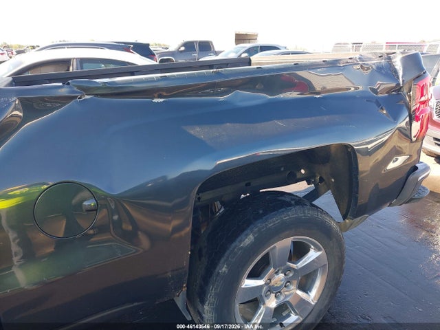 46143546 :رقم المزاد ، 1GCRCREC5HZ156337 vin ، 2017 Chevrolet Silverado 1500 Lt مزاد بيع
