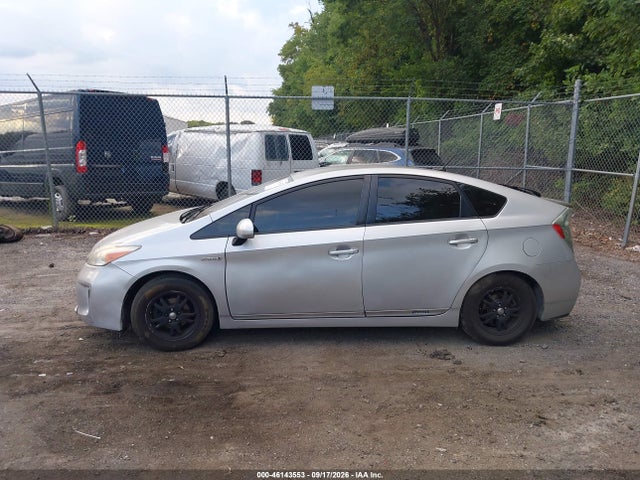 Продаж на аукціоні авто 2014 Toyota Prius Three, vin: JTDKN3DU9E1772202, номер лоту: 46143553