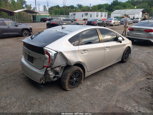 Продаж на аукціоні авто 2014 Toyota Prius Three, vin: JTDKN3DU9E1772202, номер лоту: 46143553