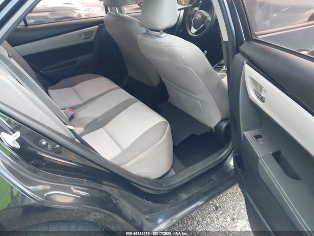 46143579 :رقم المزاد ، 5YFBURHE6HP670476 vin ، 2017 Toyota Corolla Le مزاد بيع