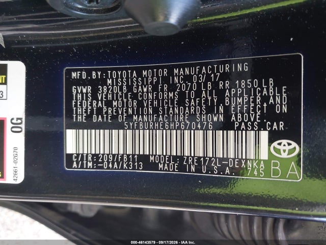 46143579 :رقم المزاد ، 5YFBURHE6HP670476 vin ، 2017 Toyota Corolla Le مزاد بيع