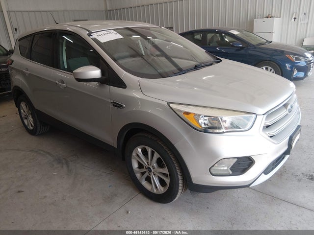 46143683 :رقم المزاد ، 1FMCU0GD5KUC09042 vin ، 2019 Ford Escape Se مزاد بيع