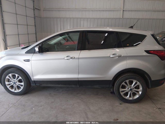 46143683 :رقم المزاد ، 1FMCU0GD5KUC09042 vin ، 2019 Ford Escape Se مزاد بيع