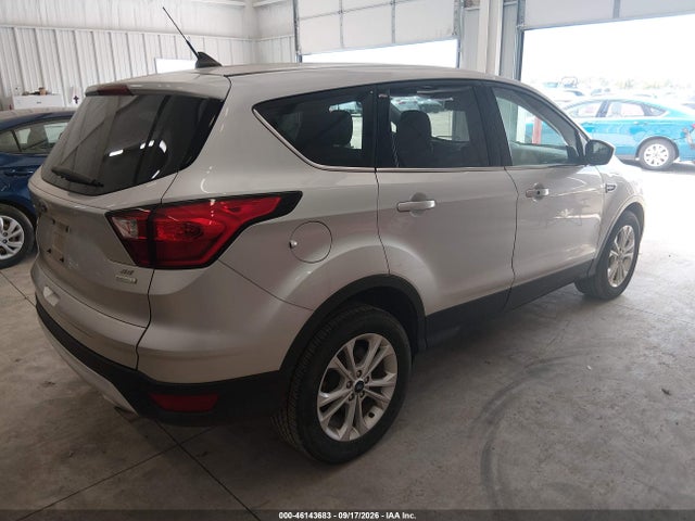 46143683 :رقم المزاد ، 1FMCU0GD5KUC09042 vin ، 2019 Ford Escape Se مزاد بيع