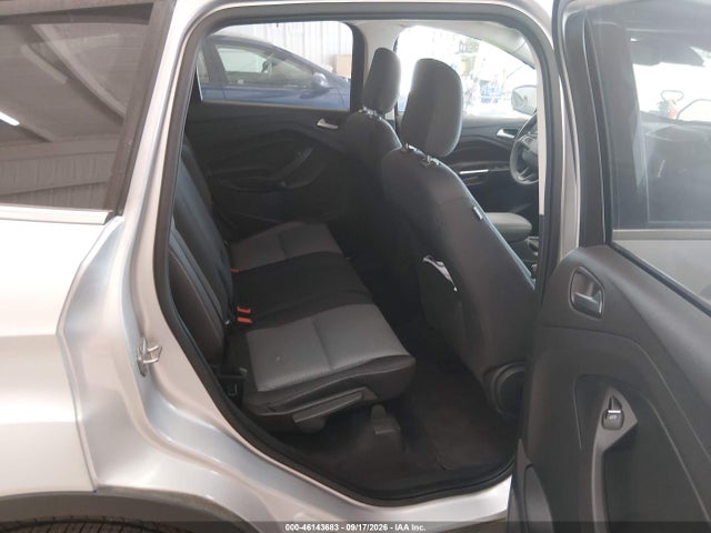 46143683 :رقم المزاد ، 1FMCU0GD5KUC09042 vin ، 2019 Ford Escape Se مزاد بيع