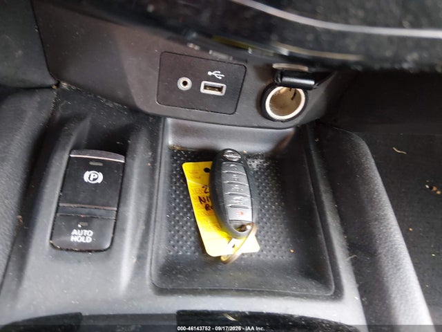 46143752 :رقم المزاد ، 5N1AT2MV8KC800653 vin ، 2019 Nissan Rogue Sv مزاد بيع