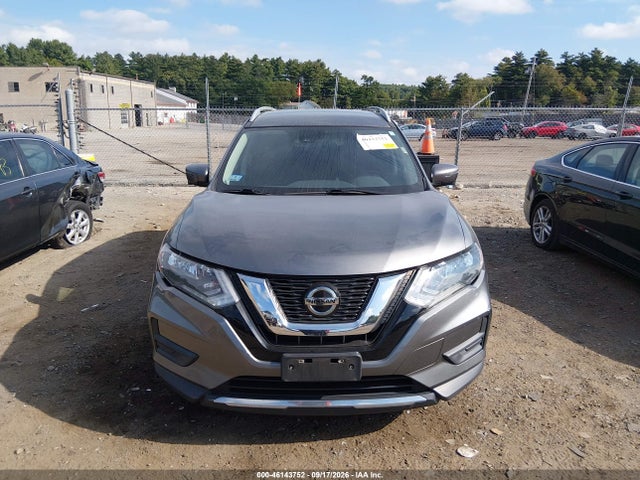 46143752 :رقم المزاد ، 5N1AT2MV8KC800653 vin ، 2019 Nissan Rogue Sv مزاد بيع