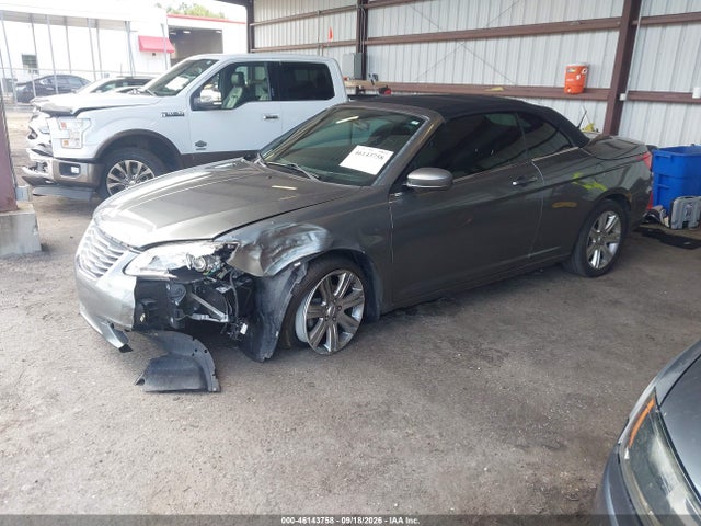 46143758 :رقم المزاد ، 1C3BC2EG4BN624606 vin ، 2011 Chrysler 200 Touring مزاد بيع