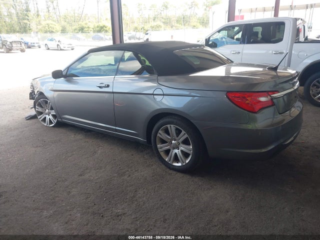 46143758 :رقم المزاد ، 1C3BC2EG4BN624606 vin ، 2011 Chrysler 200 Touring مزاد بيع