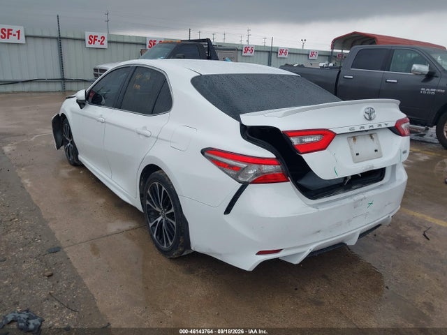 Продажа на аукционе авто 2018 Toyota Camry Se, vin: 4T1B11HK6JU110347, номер лота: 46143764