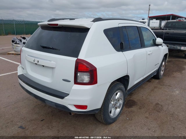 46143768 :رقم المزاد ، 1C4NJCEA3GD665967 vin ، 2016 Jeep Compass Latitude مزاد بيع